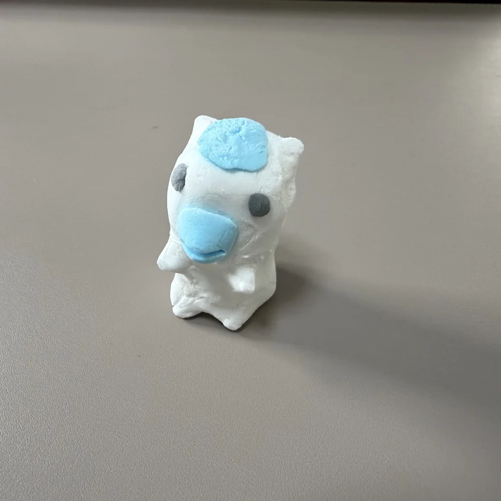 水色の顔をした手づくりのミーちゅ